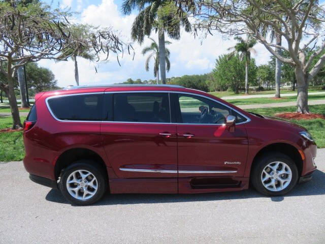 2020 Chrysler Pacifica Limited