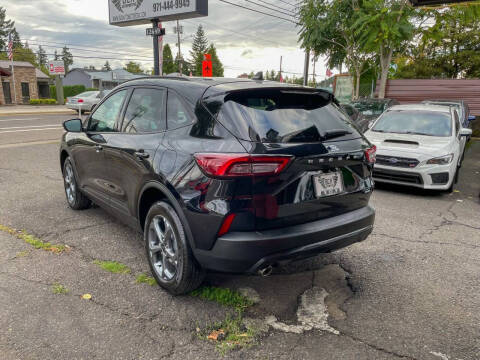 2025 Ford Escape ST-Line