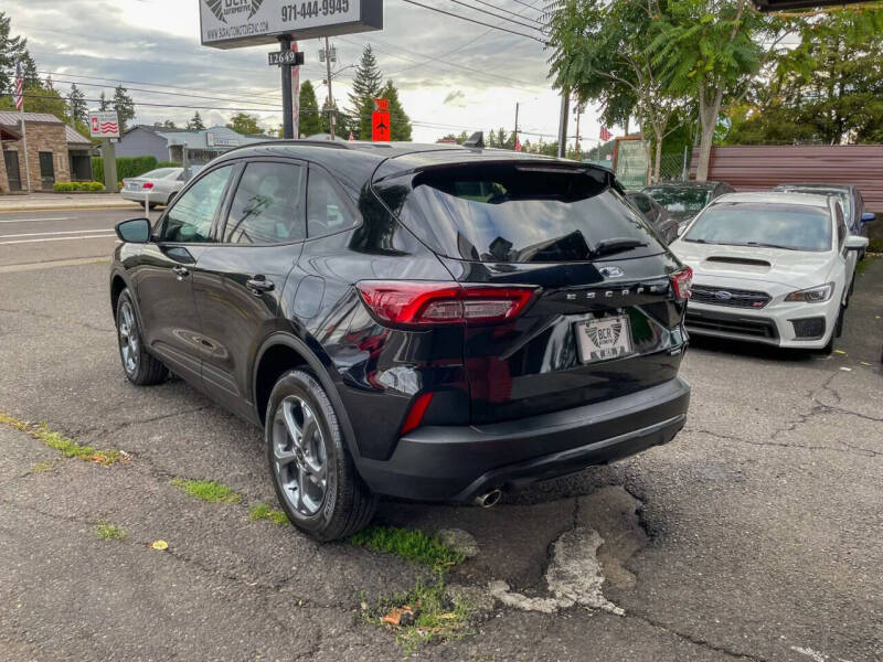 2025 Ford Escape ST-Line