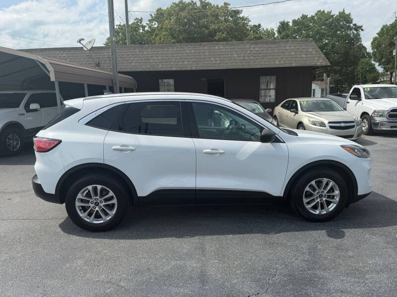 2022 Ford Escape SE
