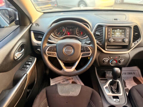 2017 Jeep Cherokee Sport