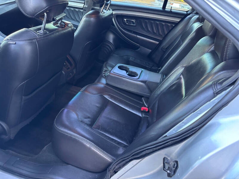 2013 Ford Taurus SEL