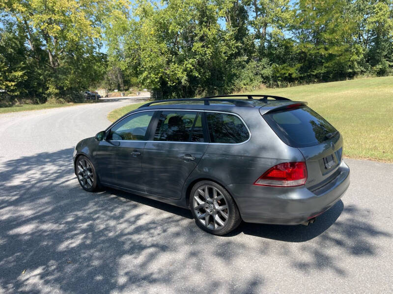 2013 Volkswagen Jetta SportWagen TDI photo 5