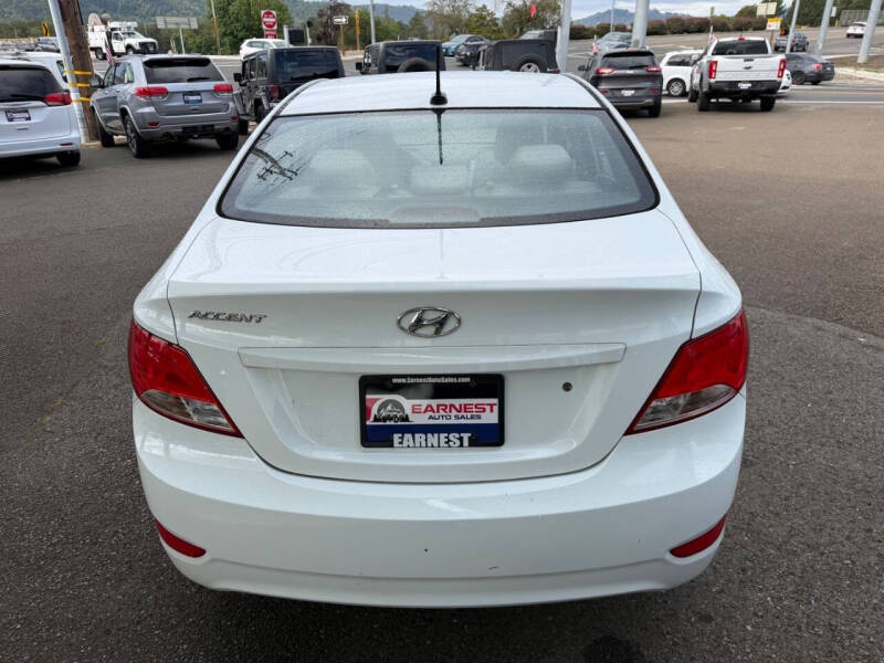 2016 Hyundai Accent SE