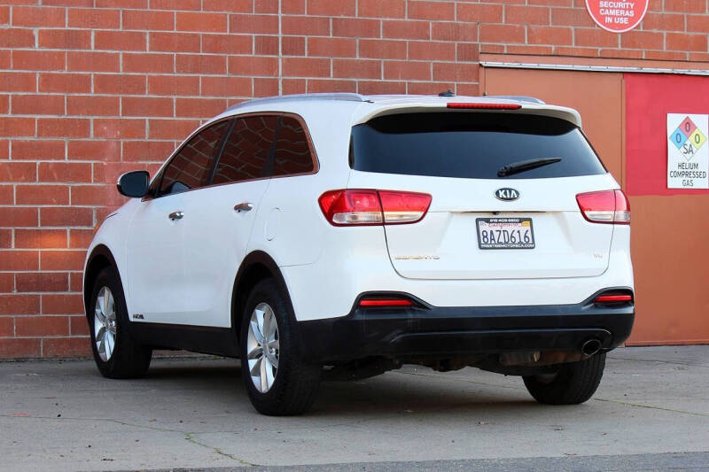 2016 Kia Sorento LX V6