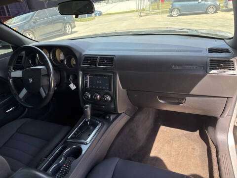 2010 Dodge Challenger SE