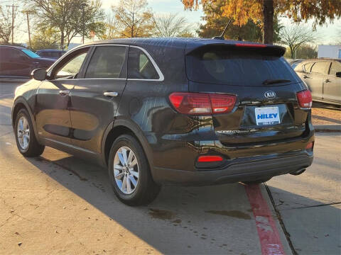 2020 Kia Sorento LX V6