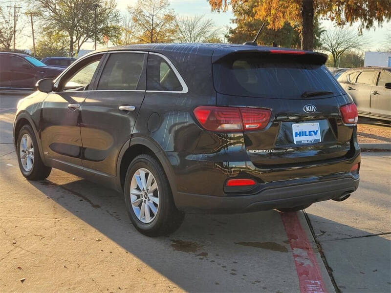 2020 Kia Sorento LX V6