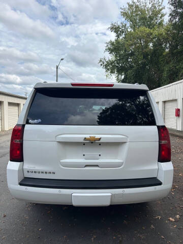 2017 Chevrolet Suburban LT