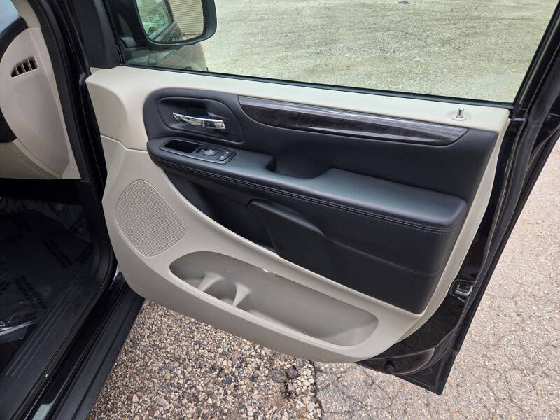 2015 Dodge Grand Caravan American Value Package
