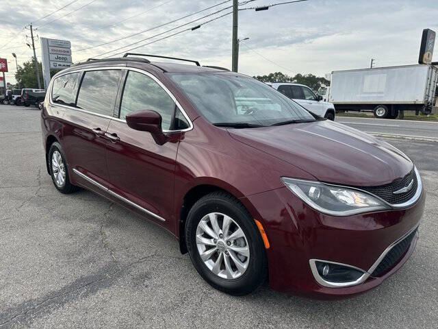 2017 Chrysler Pacifica Touring-L