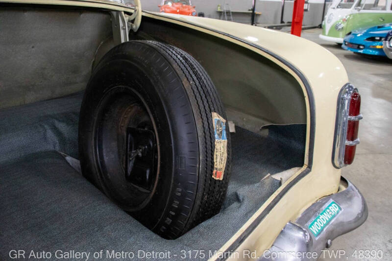 1951 Packard 200 Deluxe