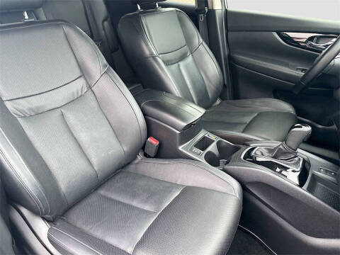 2022 Nissan Rogue Sport SL