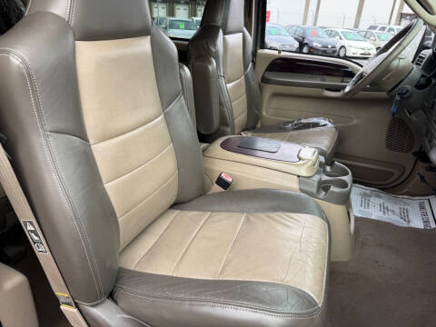 2003 Ford Excursion Eddie Bauer