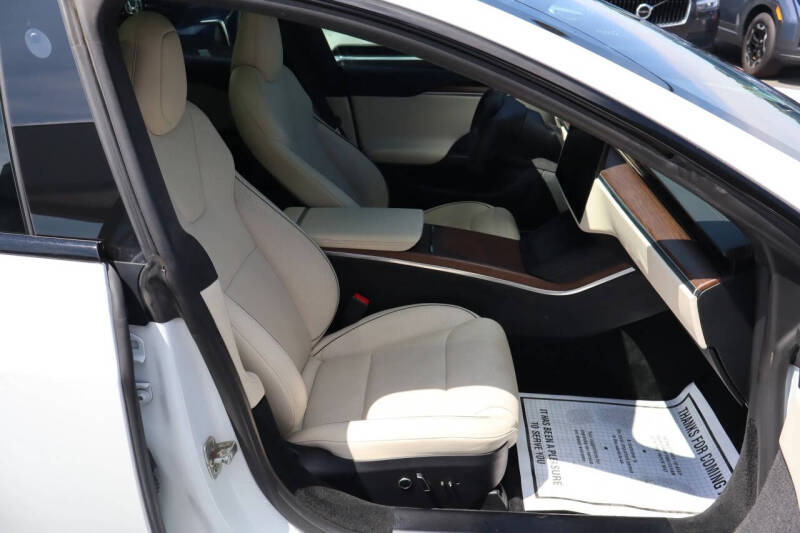 2021 Tesla Model S Plaid