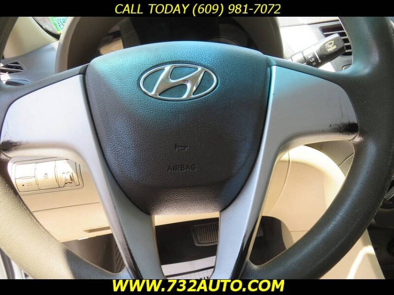 2012 Hyundai Accent GLS