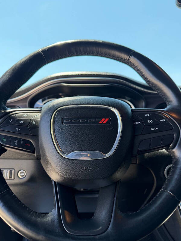 2016 Dodge Challenger SXT