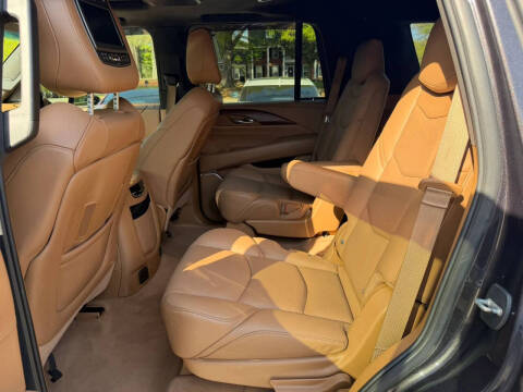 2017 Cadillac Escalade Platinum
