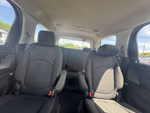 2013 GMC Acadia SLE-2