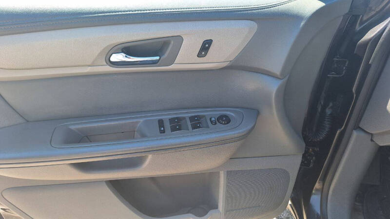 2017 Chevrolet Traverse LS