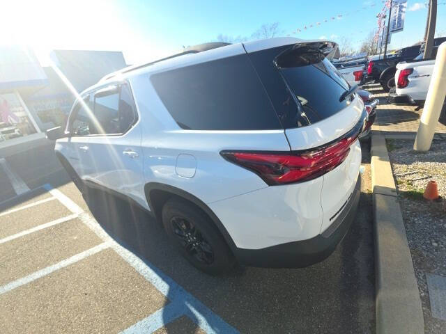 2022 Chevrolet Traverse LT Leather