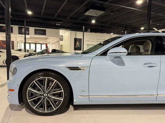 2022 Bentley Flying Spur V8