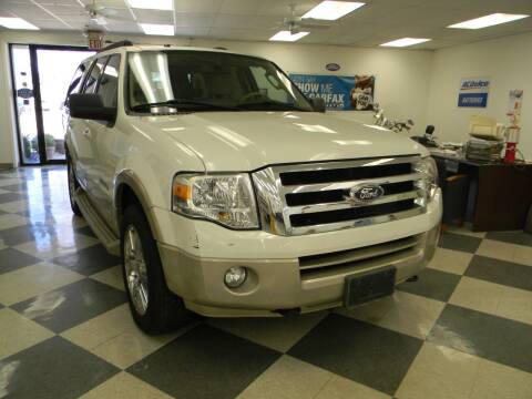2008 Ford Expedition for sale at Lindenwood Auto Center in Saint Louis MO