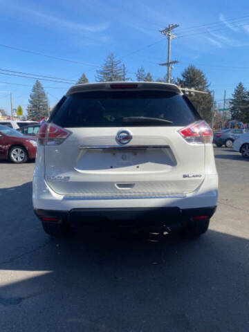 2015 Nissan Rogue SL