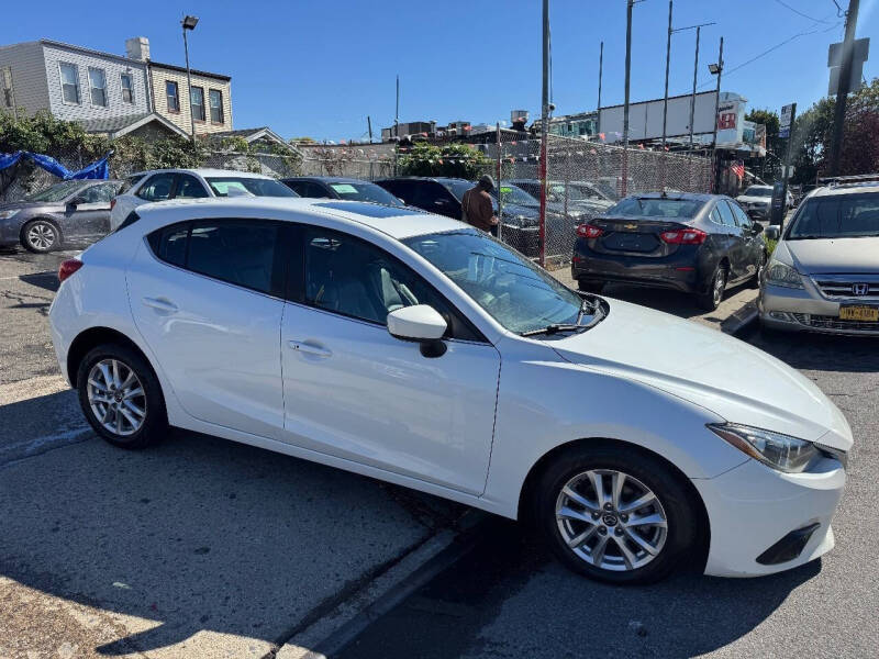 2015 Mazda MAZDA3 i Grand Touring