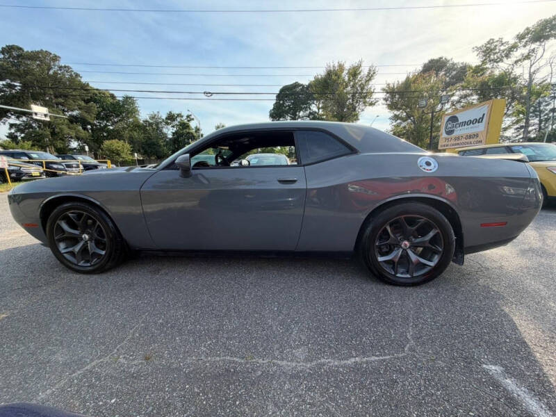 2017 Dodge Challenger SXT