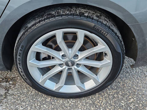 2019 Audi A4 quattro Premium Plus 45 TFSI