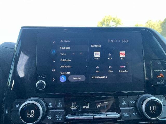 2023 Toyota Highlander 34