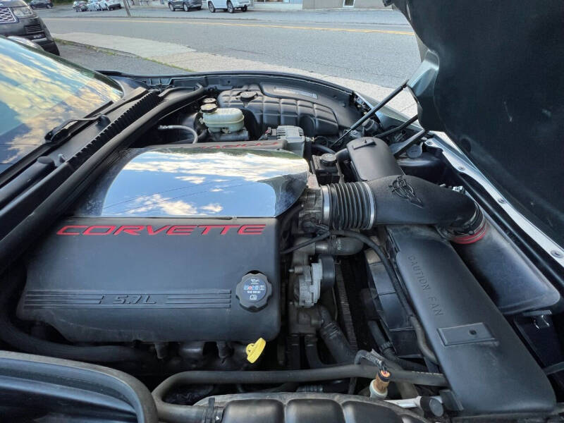 2004 Chevrolet Corvette
