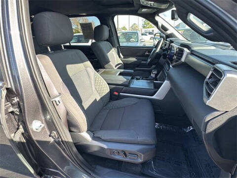 2025 Toyota Sequoia SR5