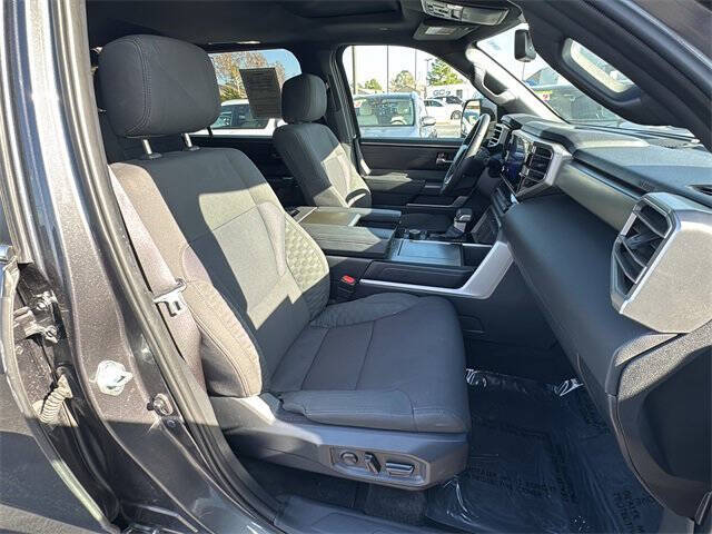 2025 Toyota Sequoia SR5