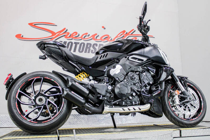 2023 Ducati Diavel V4