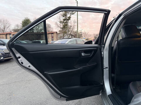 2015 Toyota Camry SE