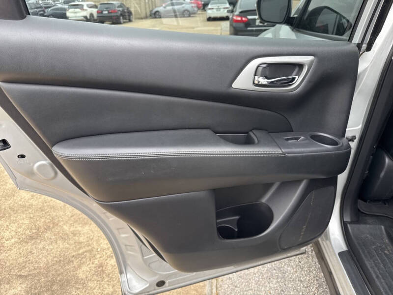 2019 Nissan Pathfinder Platinum