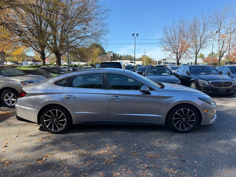 2021 Hyundai Sonata Limited photo 6