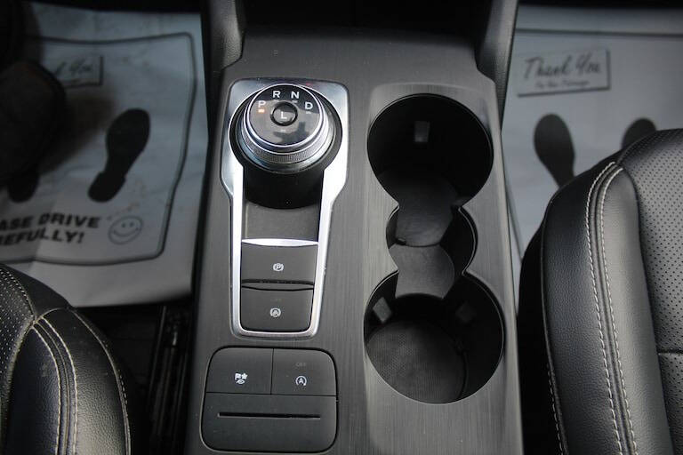 2020 Ford Escape SEL