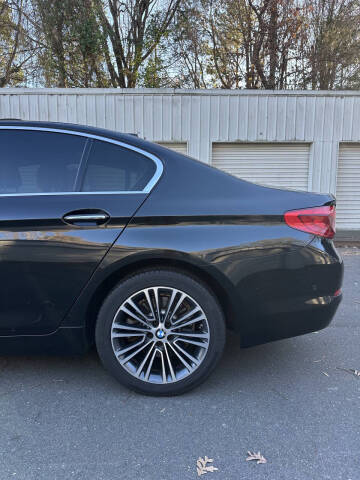 2017 BMW 5 Series 530i