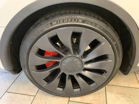 2023 Tesla Model Y Performance