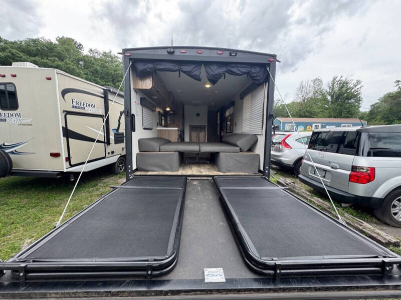 2024 Forest River GREY WOLF