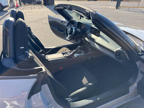 2024 Mazda MX-5 Miata Club