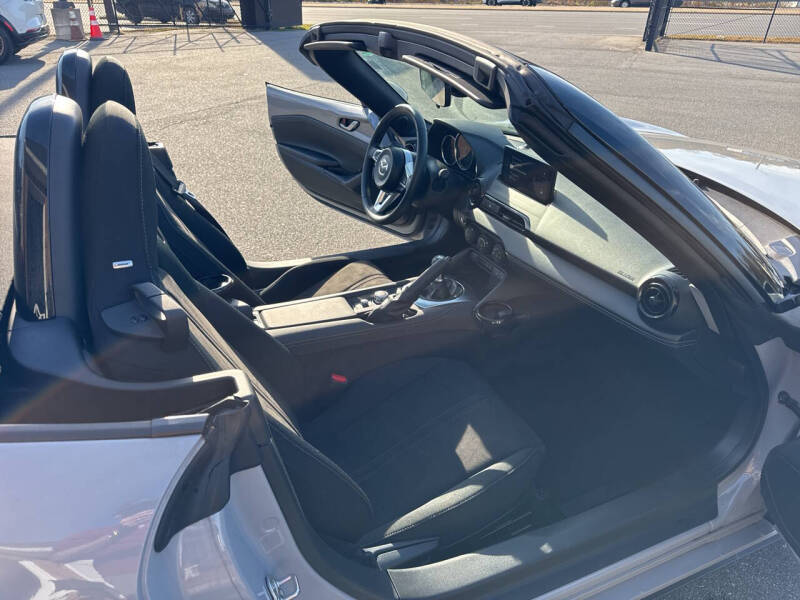 2024 Mazda MX-5 Miata Club