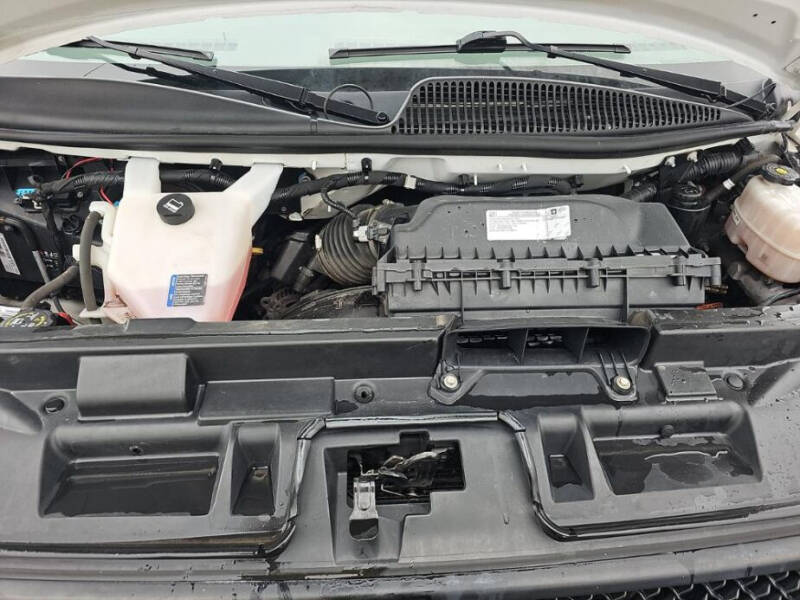 2021 Chevrolet Express 2500