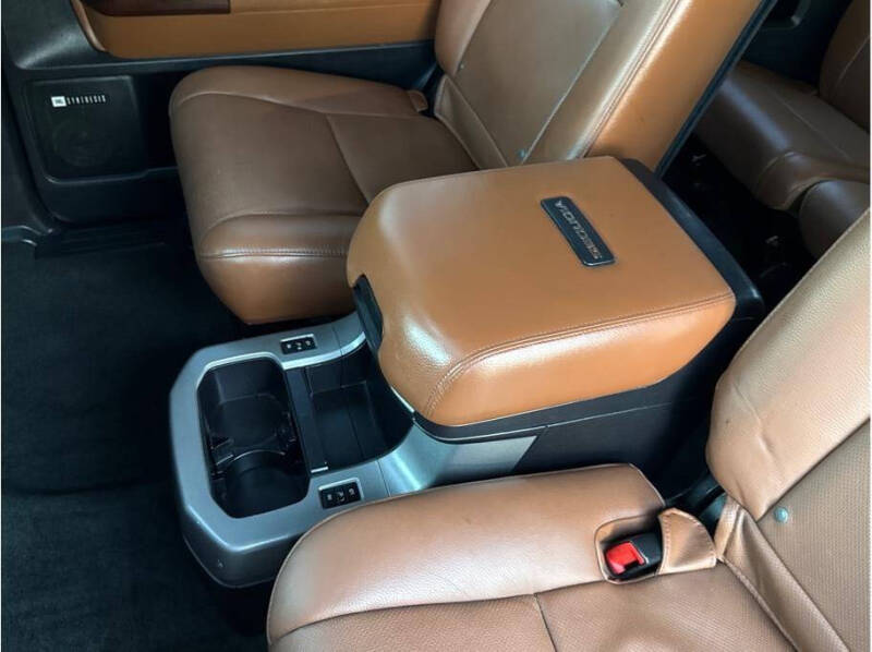 2016 Toyota Sequoia Platinum