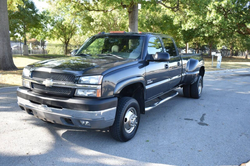 2004 Chevrolet Silverado 3500 for sale at A Motors in Tulsa OK