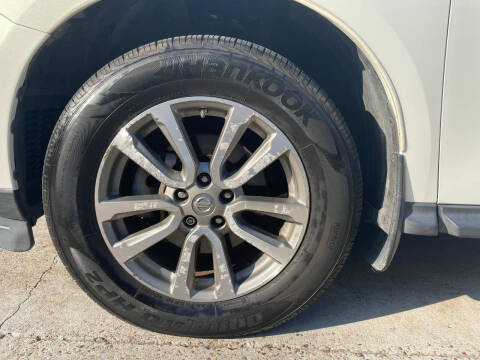 2013 Nissan Pathfinder SV