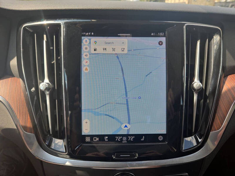 2024 Volvo S60 B5 Plus Dark Theme